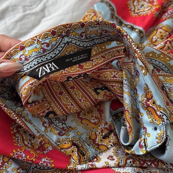 Zara Paisley Print Blouse - Picture 4 of 4